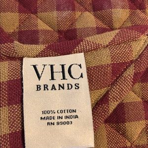 VHC brand 3 piece primitive plaid kitchen set